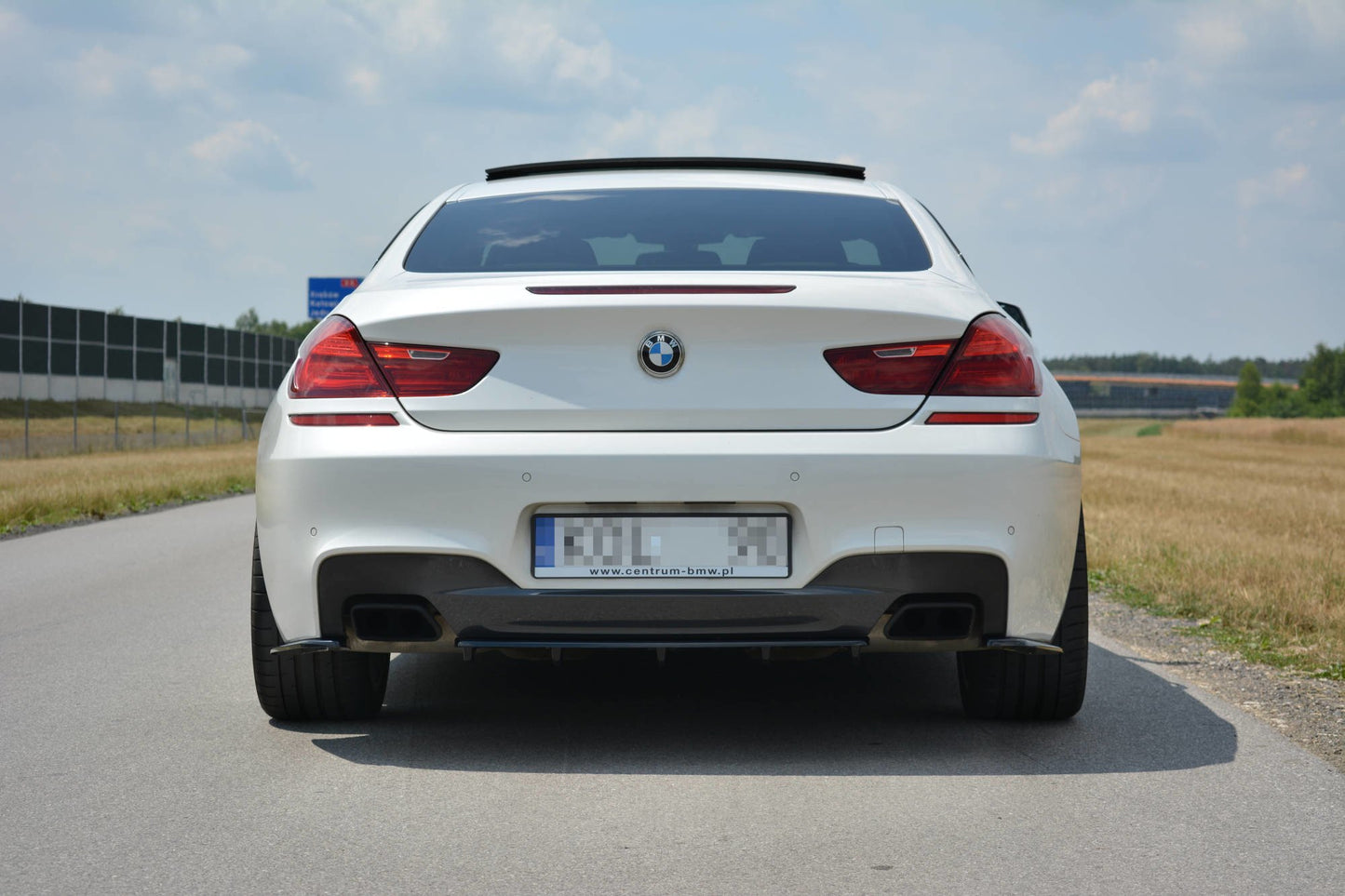 Maxton Mittlerer Diffusor Heck Ansatz für BMW 6er Gran Coupé M Paket DTM LOOK schwarz Hochglanz