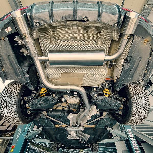 Grail Auspuffanlage BMW M340i/M440i F3x ohne Endrohre mit EWG-Steuerung OPF ohne Panoramaschiebedach Montage bei Grail