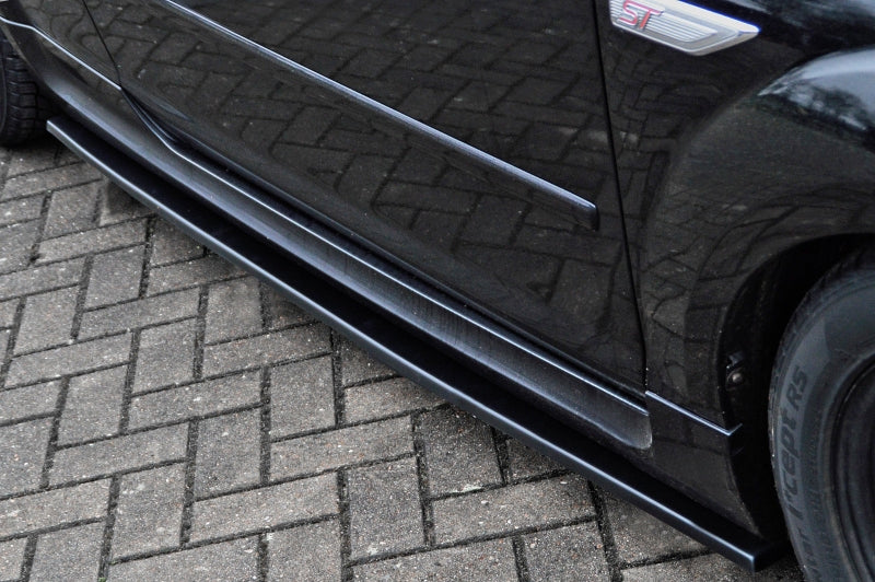 CUP Seitenschweller Ford Focus ST Bj.:2004-2010 Schwarz Glanz