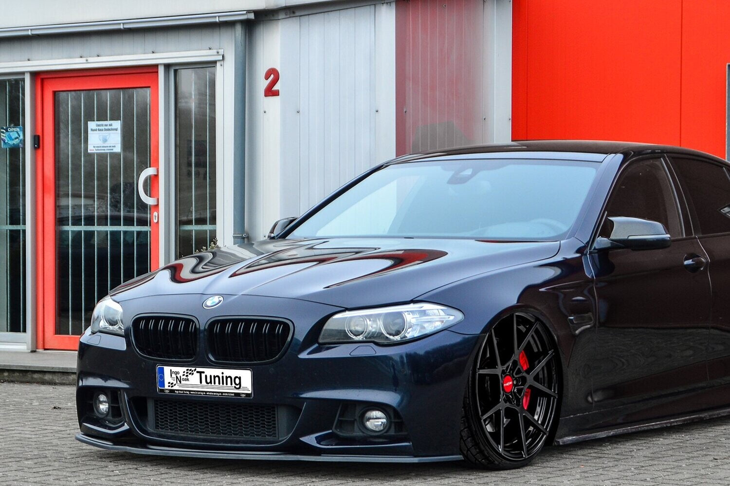 CUP Frontspoilerlippe mit Wing ABS BMW 5er F10 + F11 Schwarz Glanz