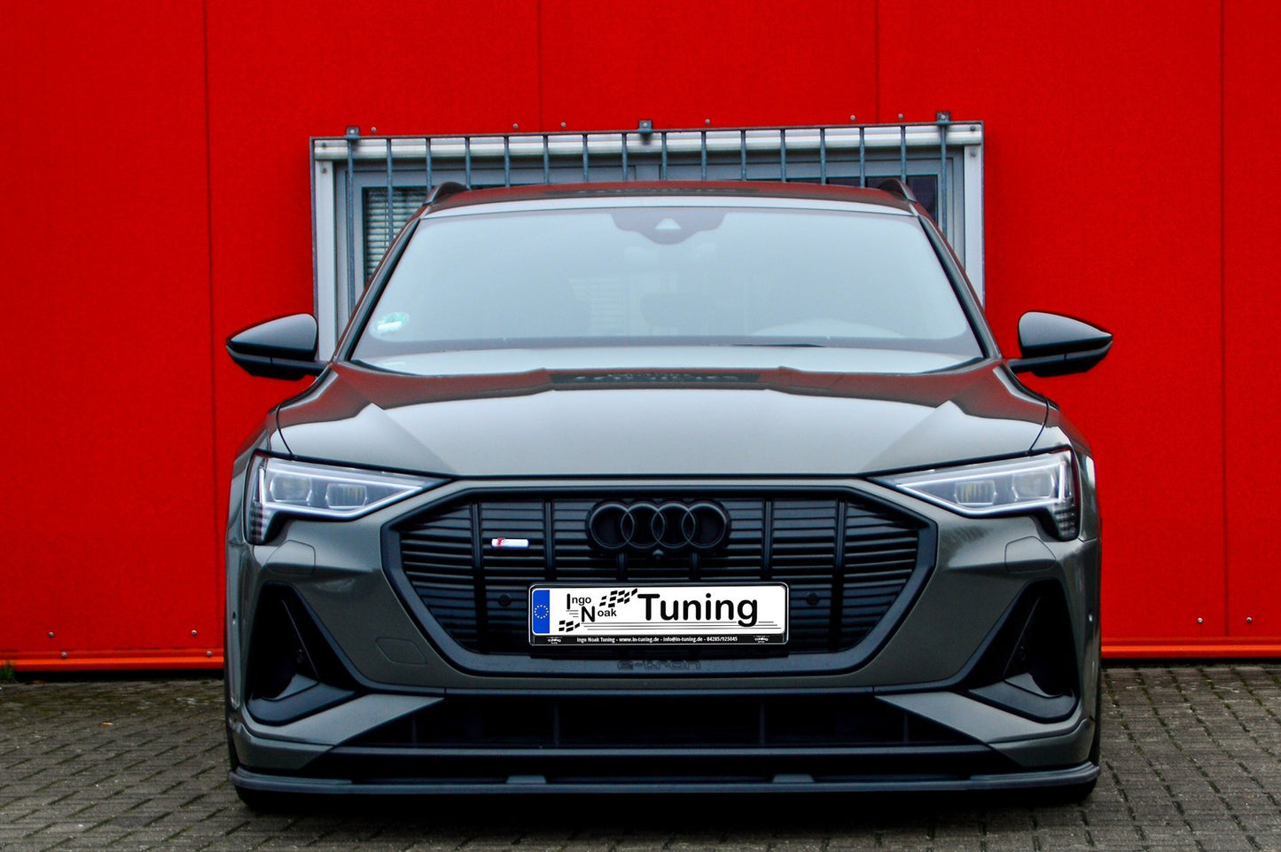 CUP Frontspoilerlippe ABS Audi e-tron Quattro Sportback Schwarz Glanz