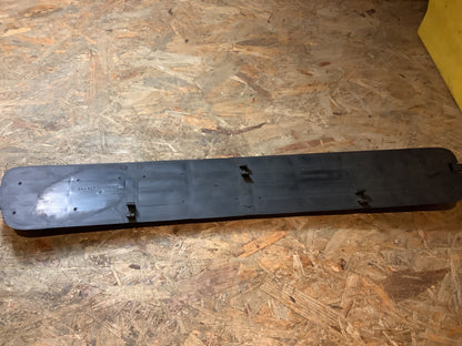 Audi 80 B4Lüftungsgitter, Stoßstange vorn Mitte Original VW NEU