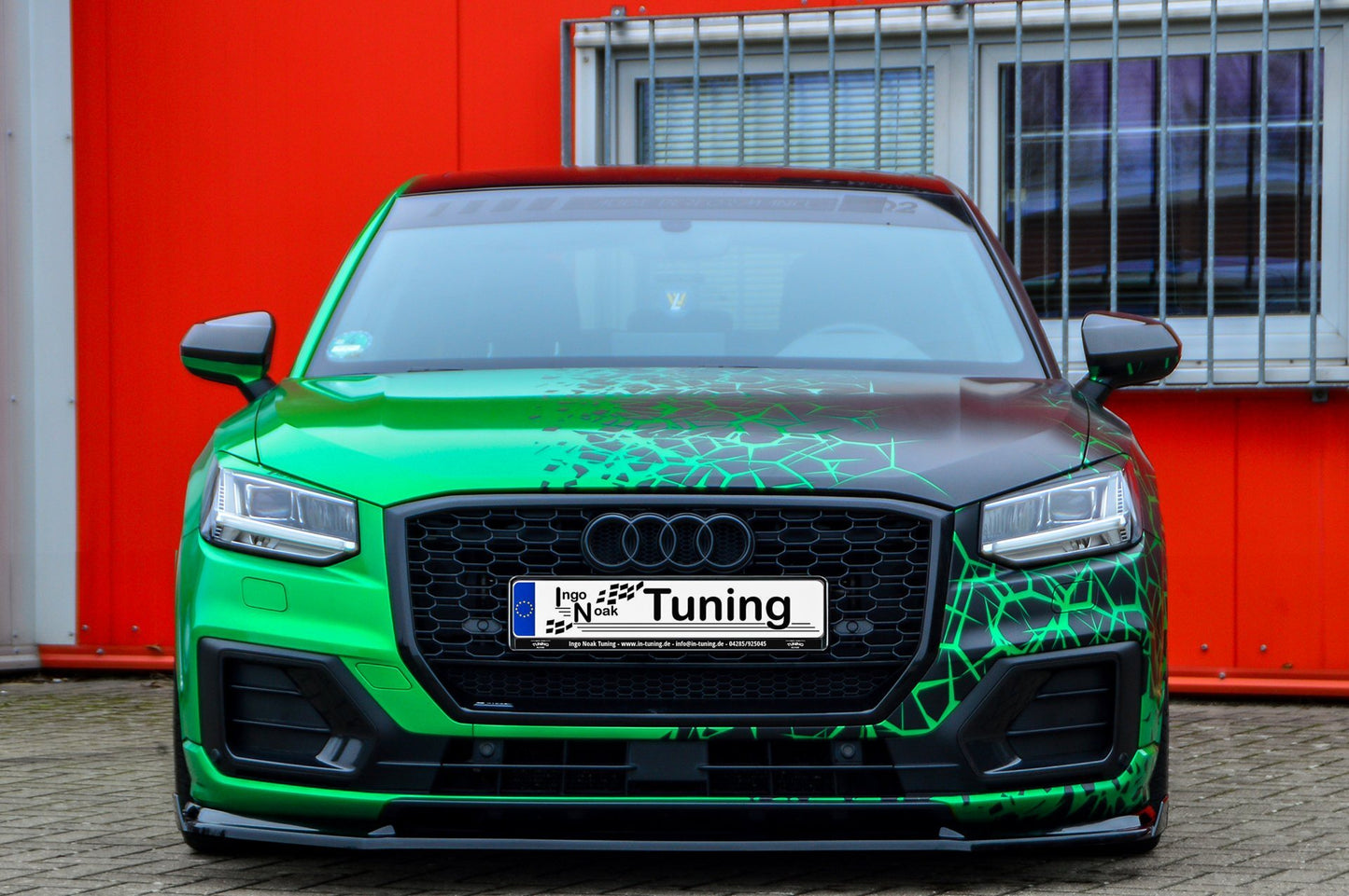 CUP Frontspoilerlippe ABS mit Seitenwing Audi Q2 GA, MK1 Schwarz Glanz