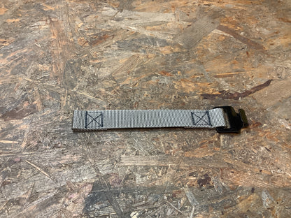 Mitsubishi Pajero Band an Faltverdeck Original NEU