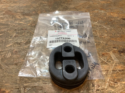 Mitsubishi Mirage, Space Star Auspuffgummi, Auspuffhalter Original Mitsubishi NEU