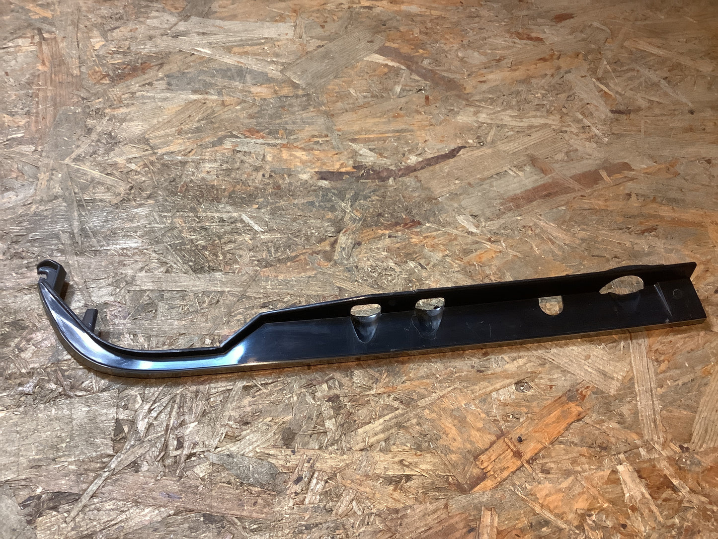 Audi 80/90 Typ 81/85 Scheinwerferleiste vorfacelift Original VW NEU