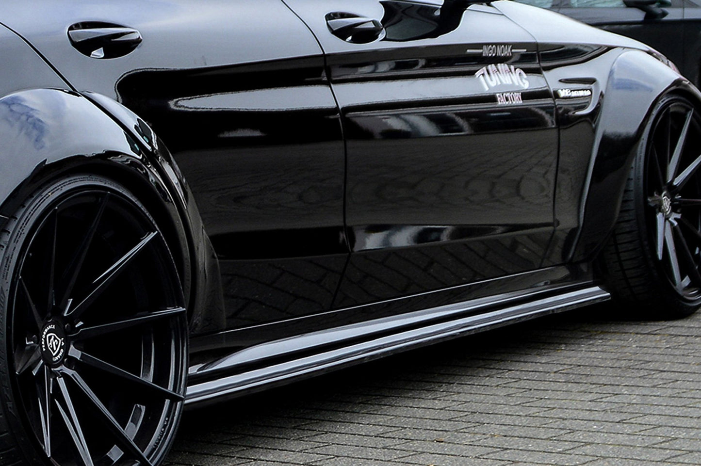 CUP Seitenschweller Mercedes Benz C63 AMG, S205, T-Modell Schwarz Matt