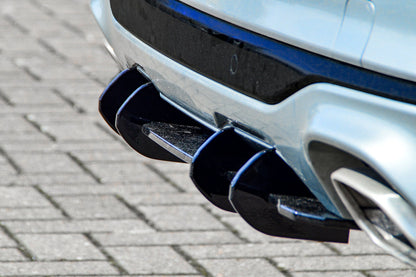 Gefräster Heckansatz Ford Kuga 3, Typ DFK ab Bj.: 2019- Schwarz Matt