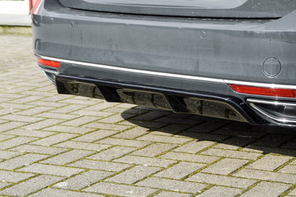 Heckdiffusor Mittelteil ABS Volkswagen Passat 3G, B8 R-Line Carbon