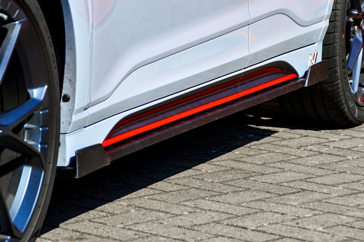 CUP Seitenschwellersatz mit Wing vorne/hinten Hyundai Kona N Carbon