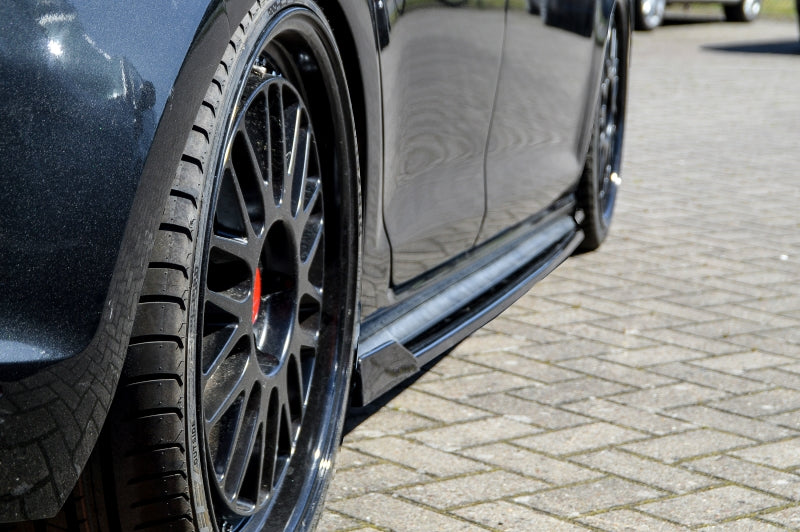 CUP 3 Seitenschweller Volkswagen Golf 7 GTI + GTD Typ AU ab Bj.: 2017- Carbon