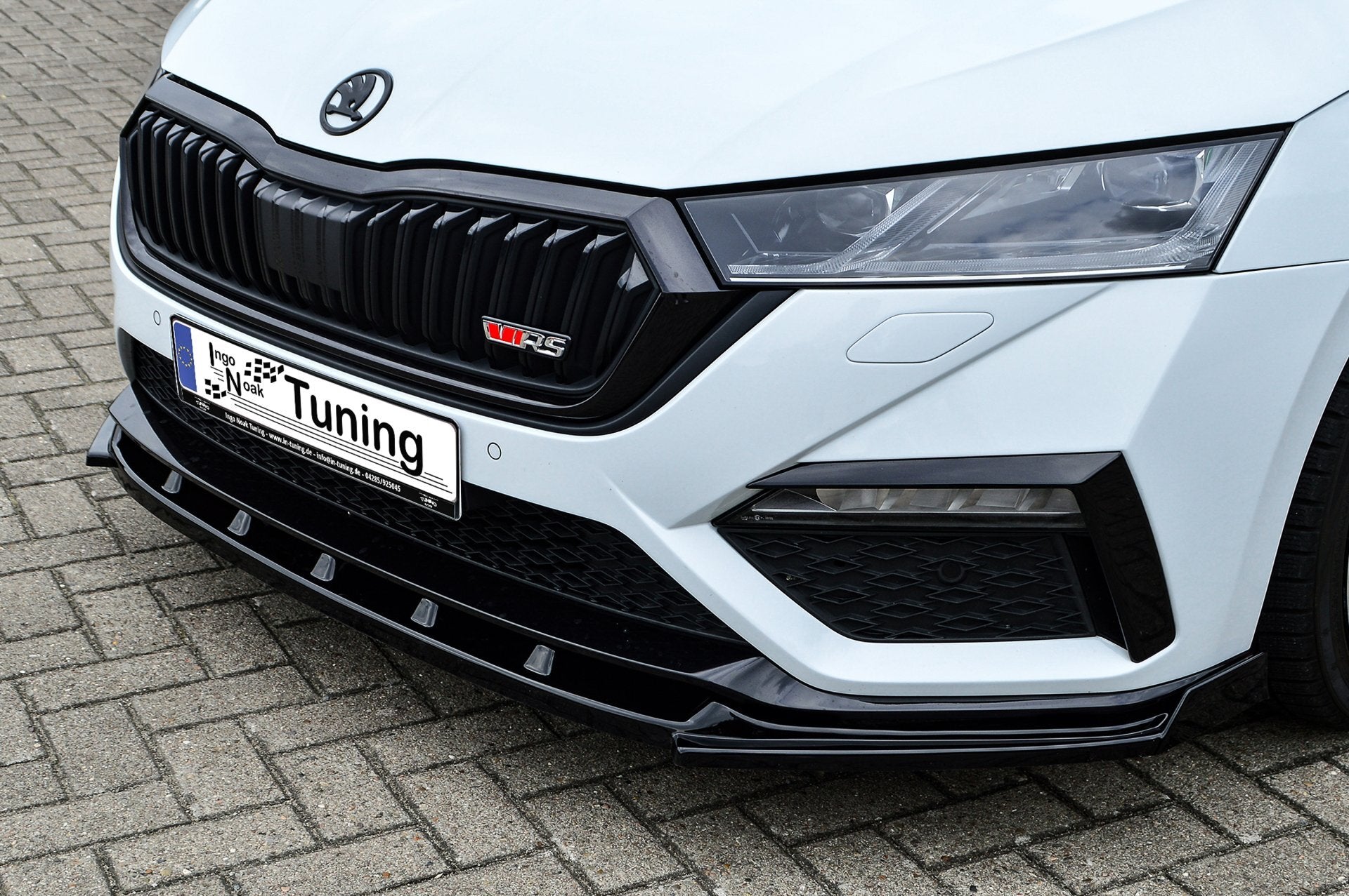 CUP Frontspoilerlippe mit Wing ABS Skoda Octavia RS, NX, Combi Schwarz Matt