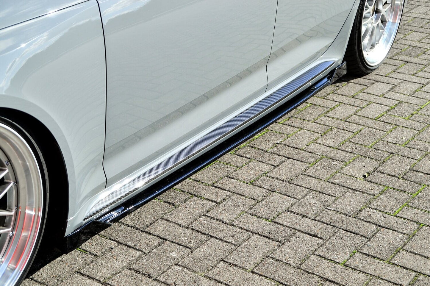 Seitenschwellersatz mit Wing Audi RS4, B9, Avant Bj.: 2017-2020 Carbon
