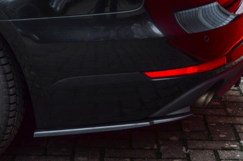 Heckansatz Seitenteile ABS Audi A4 B9 ab Bj.:2015- Schwarz Glanz