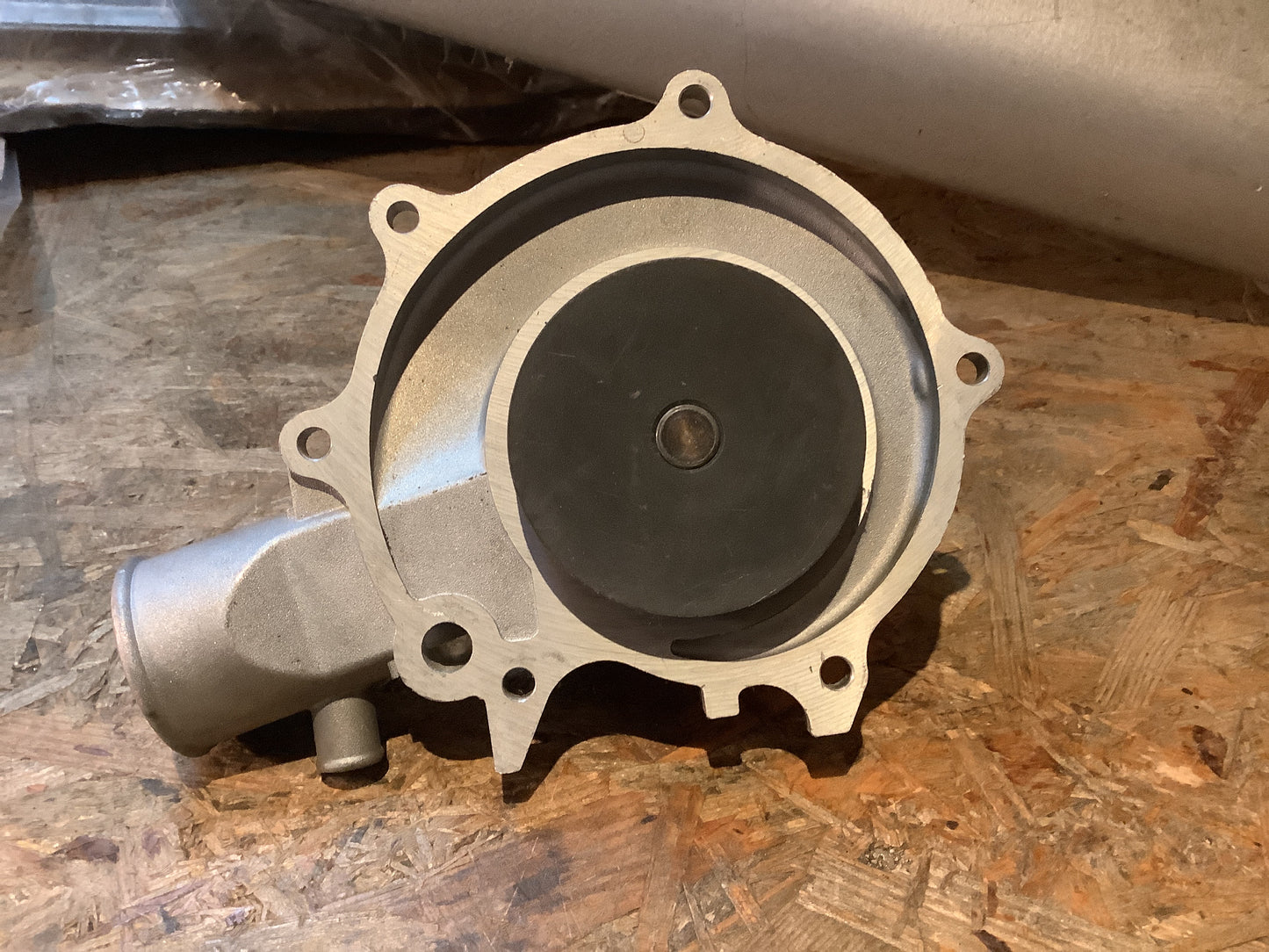 Opel Kadett C, Ascona B Wasserpumpe Original GM NEU