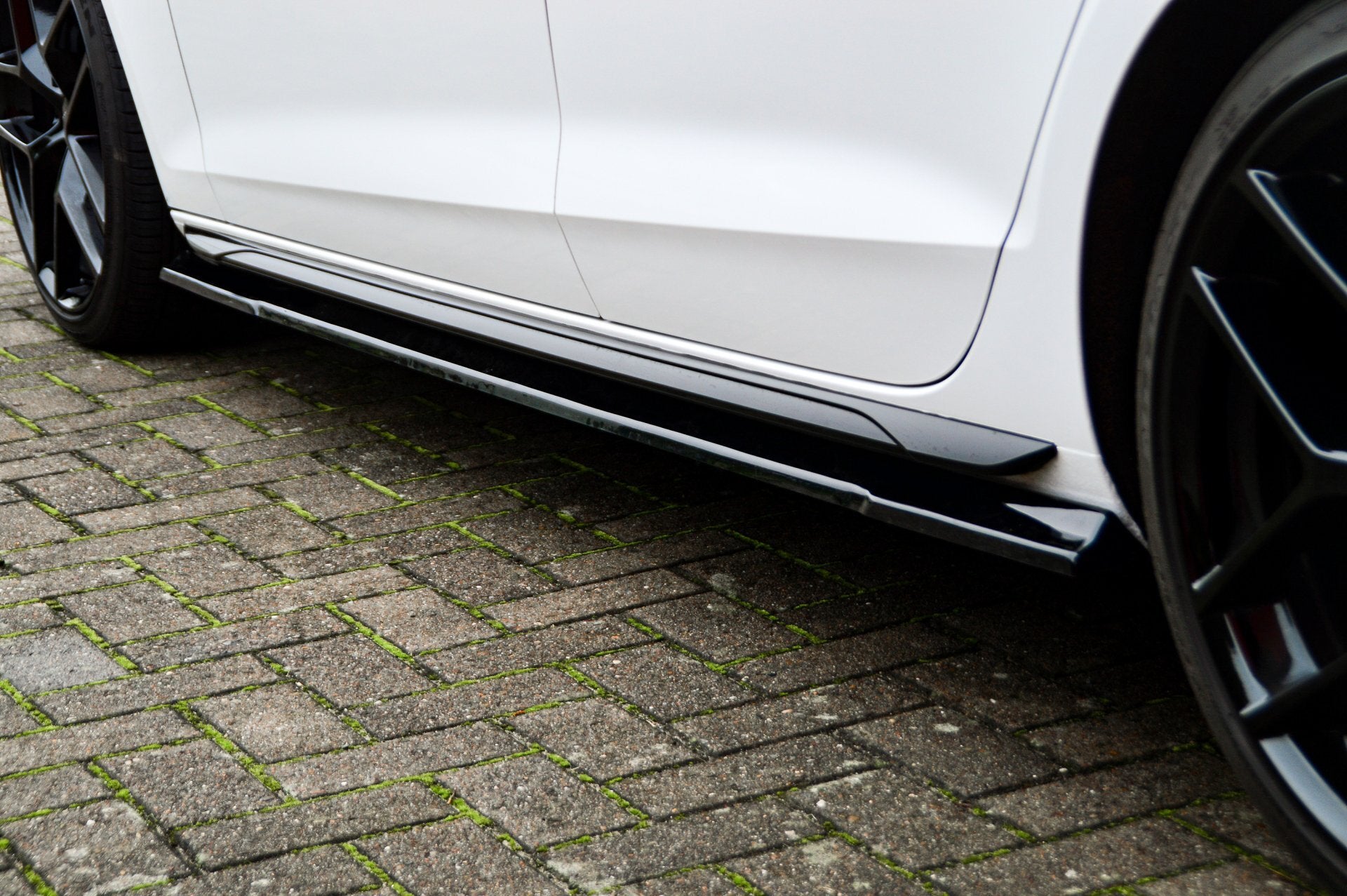 Seitenschwellersatz ABS Audi A4 Facelift, B9 8W ab Bj.:2019- Carbon