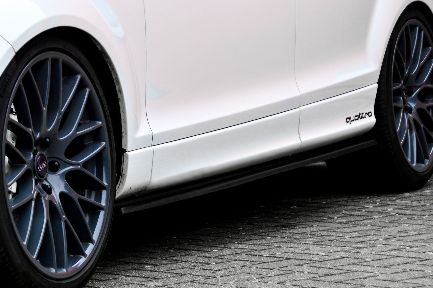 CUP Seitenschweller Audi Q7 4L Bj.: 2009-2015 Schwarz Glanz