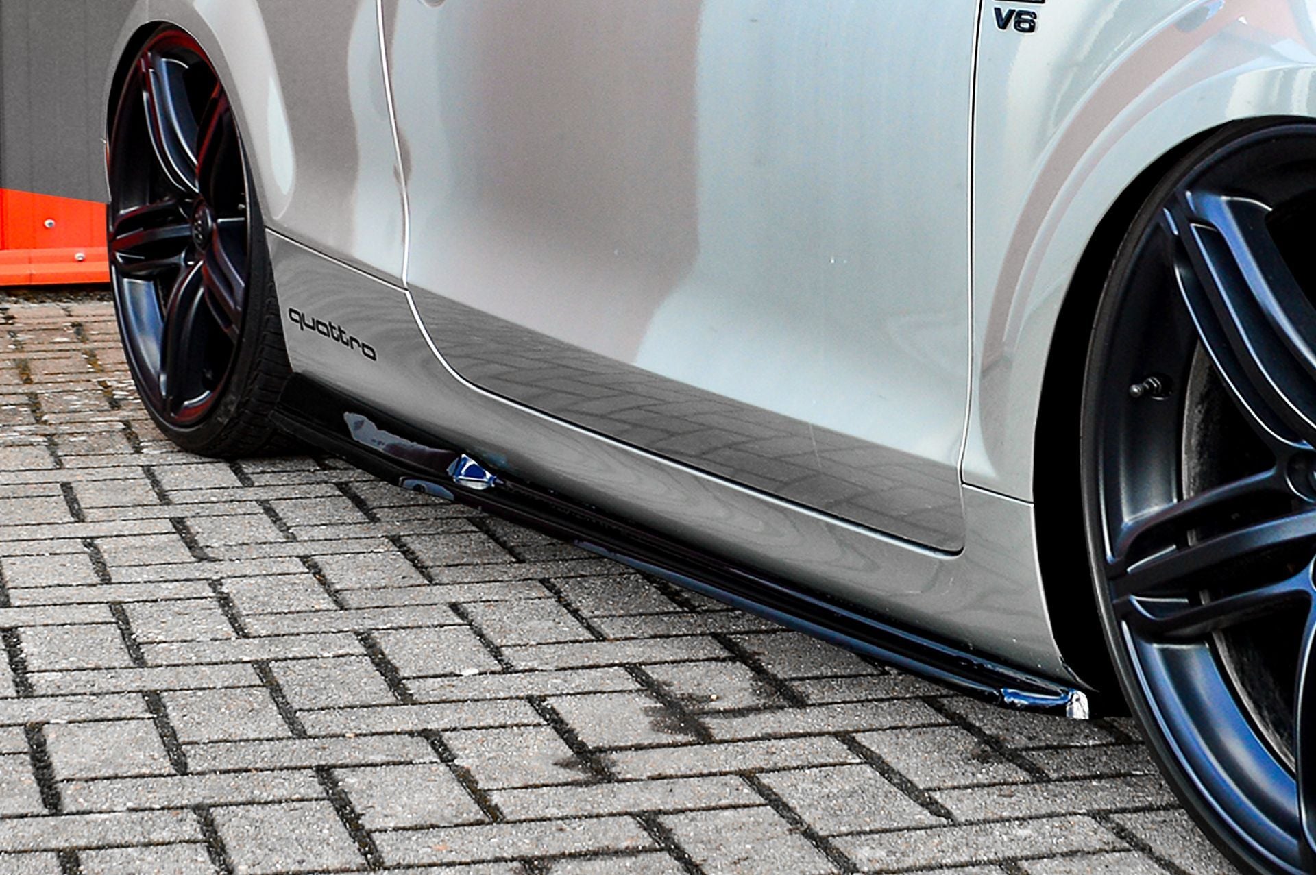 CUP Seitenschweller Wing Audi TT 8J Ab Bj.: 2009- Schwarz Glanz