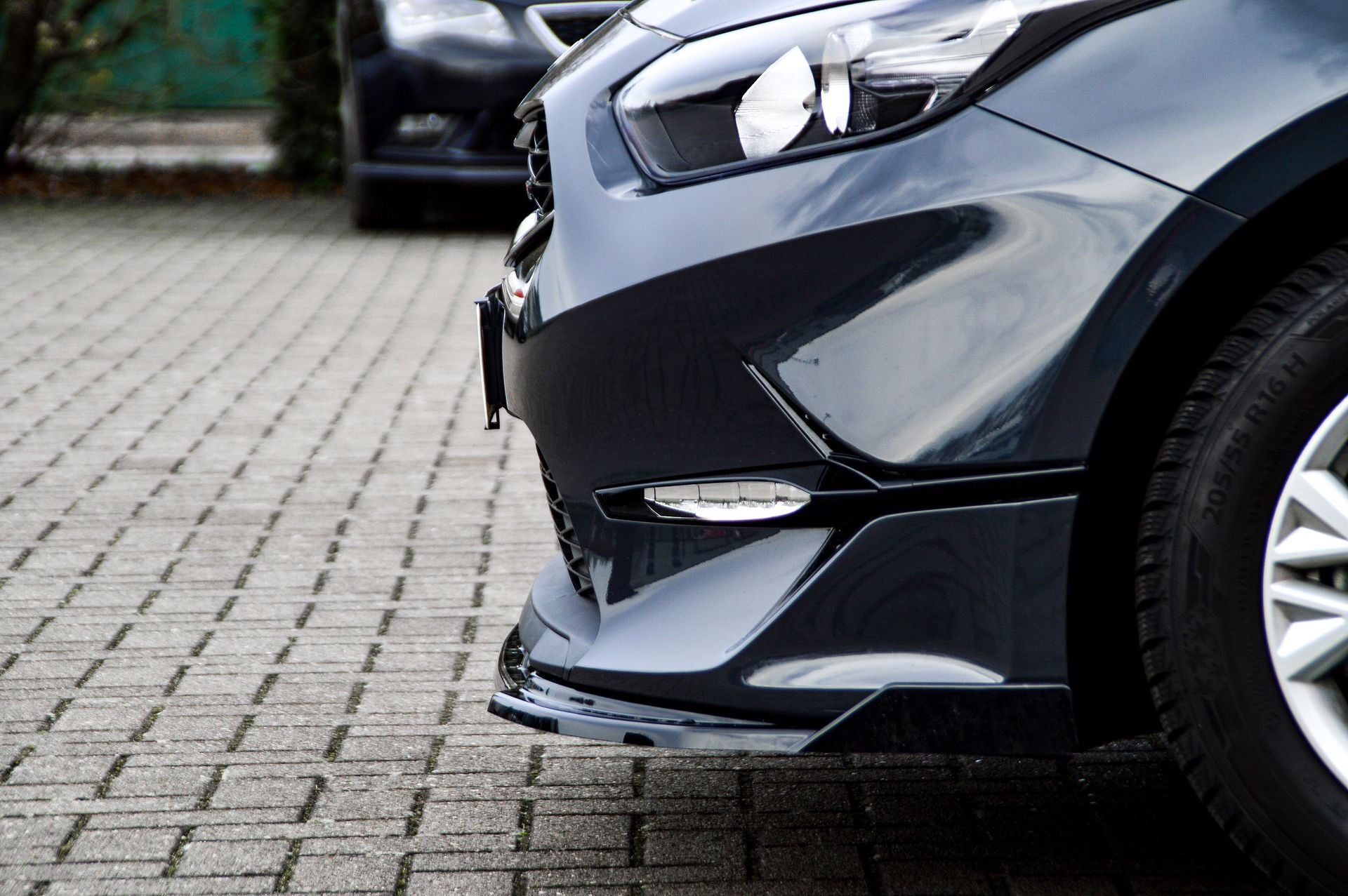 CUP Frontspoilerlippe ABS mit Seitenwing Kia Ceed SW CD Bj.:2021- Schwarz Glanz