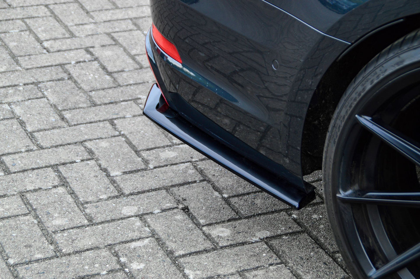 Heckansatz Seitenteile ABS Audi S4 Typ: B9 Bj.:2015-2019 Schwarz Glanz