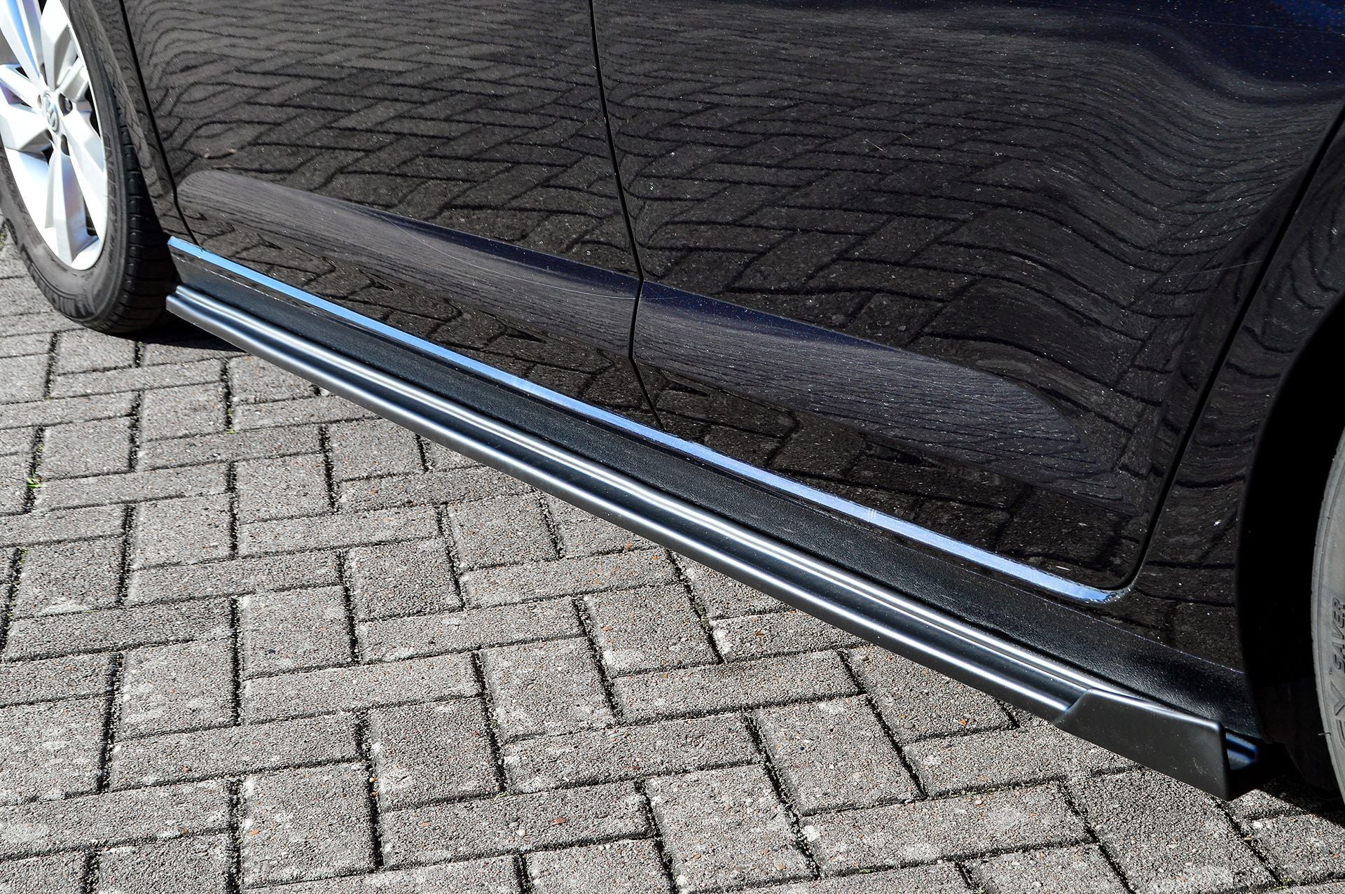 Seitenschwellersatz mit Wing Volkswagen Polo 6 , 2G/AW Schwarz Glanz