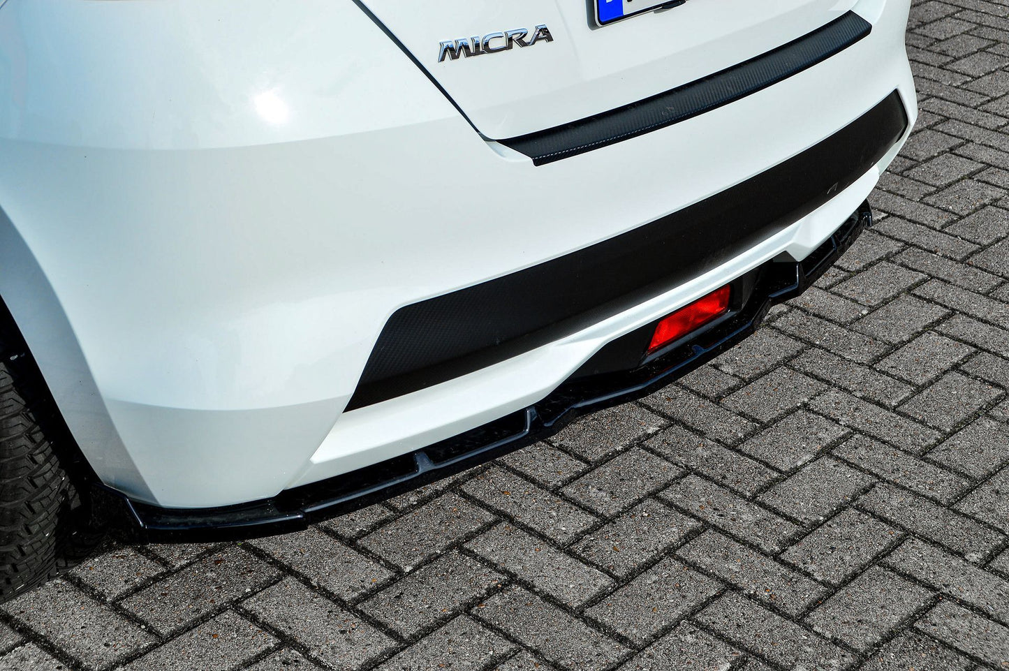 CUP Heckansatz ABS mit Seitenwing Nissan Micra K14 Bj.:2017-2022 Schwarz Matt
