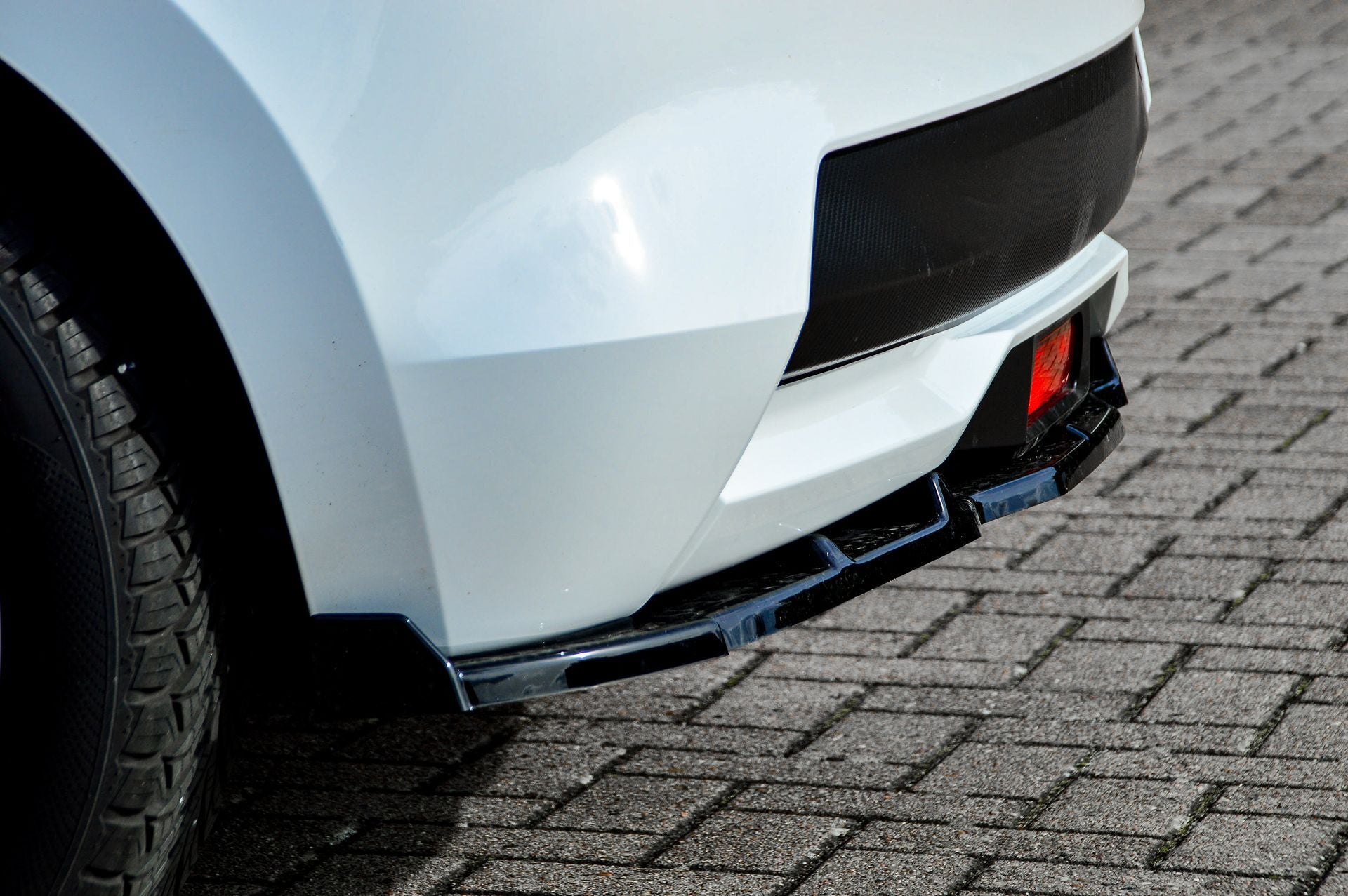 CUP Heckansatz ABS mit Seitenwing Nissan Micra K14 Bj.:2017-2022 Schwarz Matt