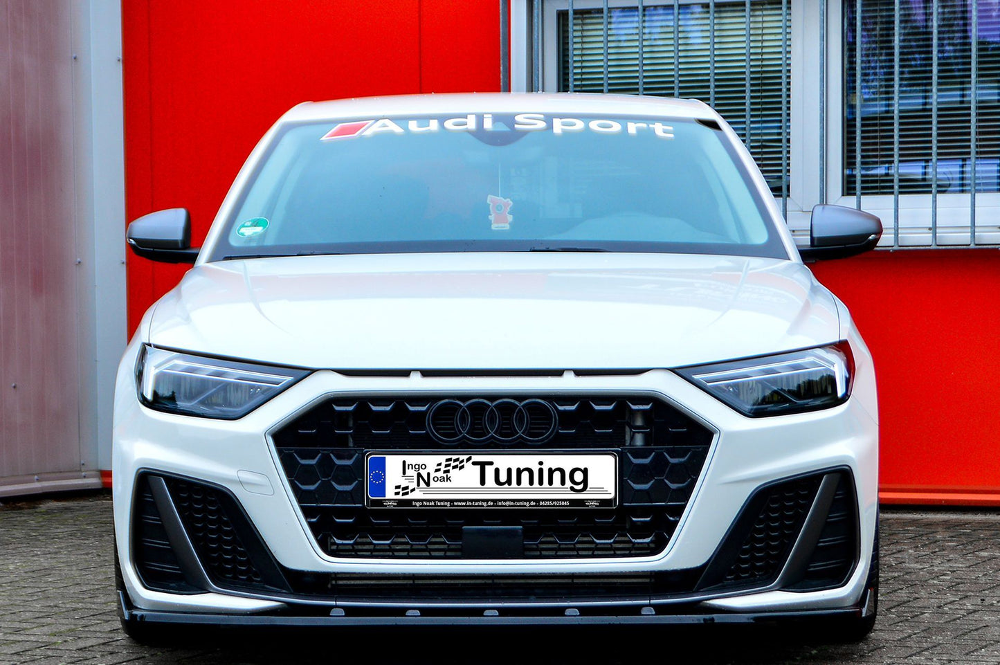 CUP Frontspoilerlippe ABS mit Seitenwing Audi A1 (GB) ab Bj.2018- Carbon