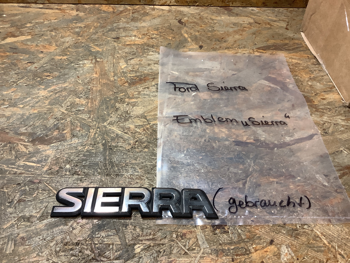 Emblem „Sierra“ Original Ford GEBRAUCHT