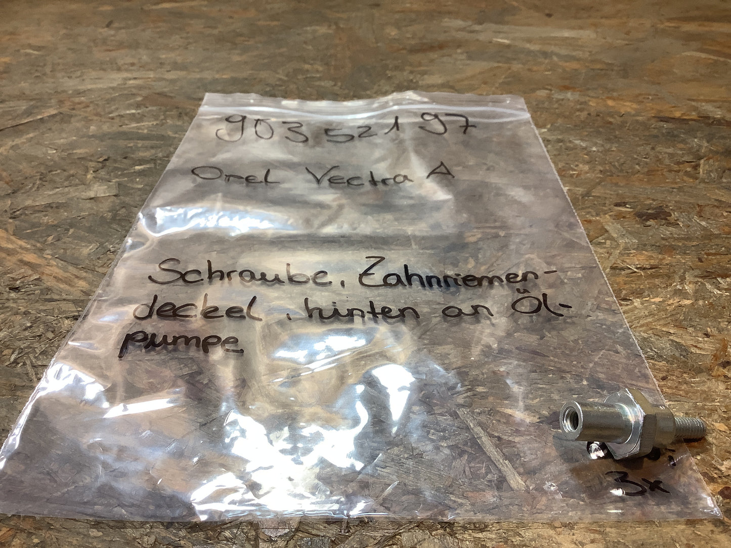 Opel Vectra C Schraube, Zahnriemendeckel, hinten an Ölpumpe Original GM NEU