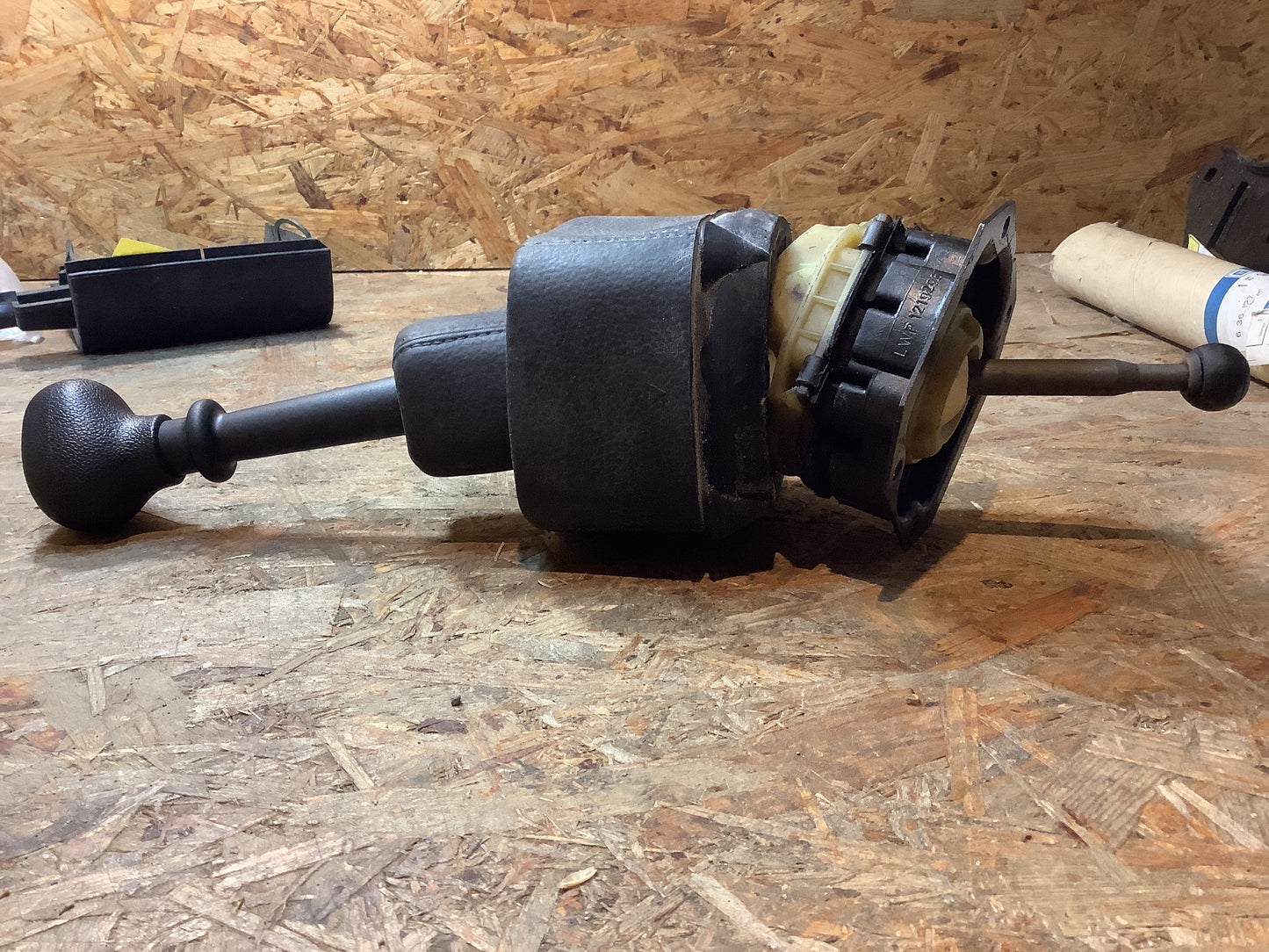 Ascona C Handschalthebel in Verbindung mit Vierganggetriebe Original GM NEU