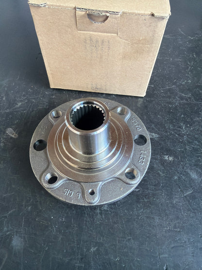 Original GM Opel Corsa D Radnabe vorn NEU