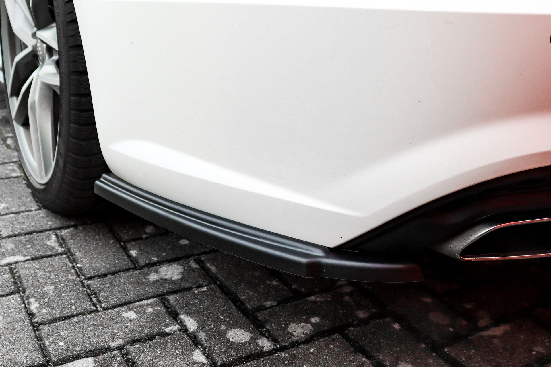 Heckansatz Seitenteile ABS Audi A6 + S6, 4G, C7 ab Bj.: 2014- Carbon