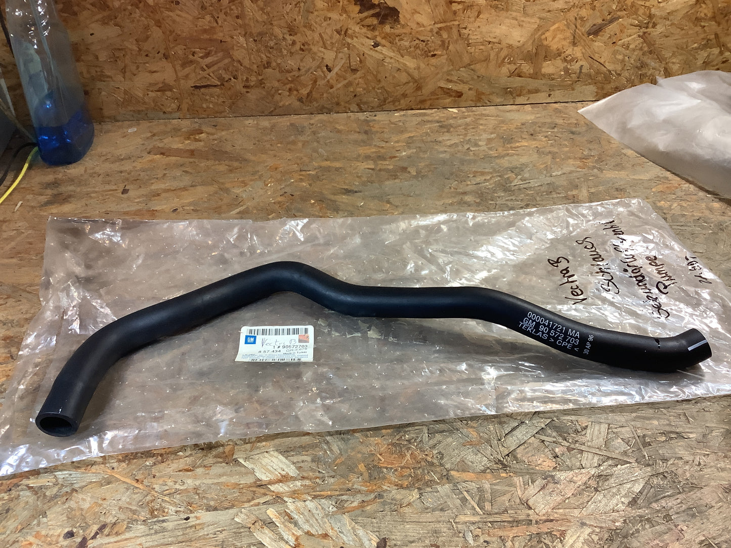 Vectra B Schlauch Sekundärluftventil Pumpe Original GM NEU