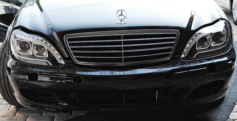 Tuning-Tec LED Tagfahrlicht Scheinwerfer für Mercedes Benz S-Klasse W220 98-05 schwarz mit LED Blinker