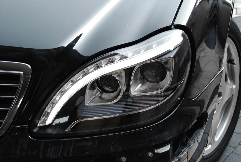 Tuning-Tec LED Tagfahrlicht Scheinwerfer für Mercedes Benz S-Klasse W220 98-05 schwarz mit LED Blinker