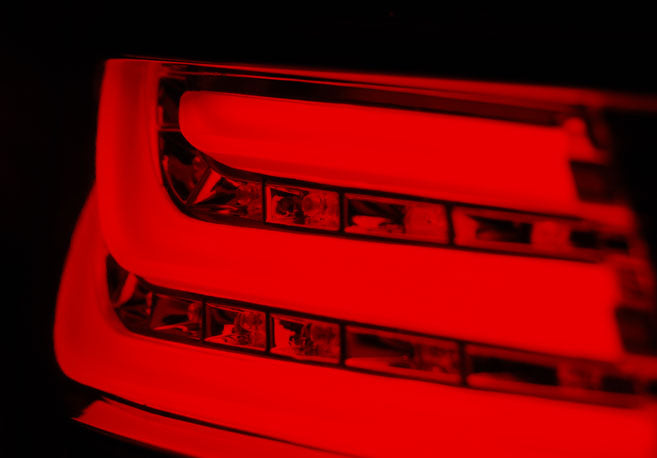 Tuning-Tec LED Lightbar Rückleuchten für BMW 5er E60 LCI Limousine 07-10 rot/rauch