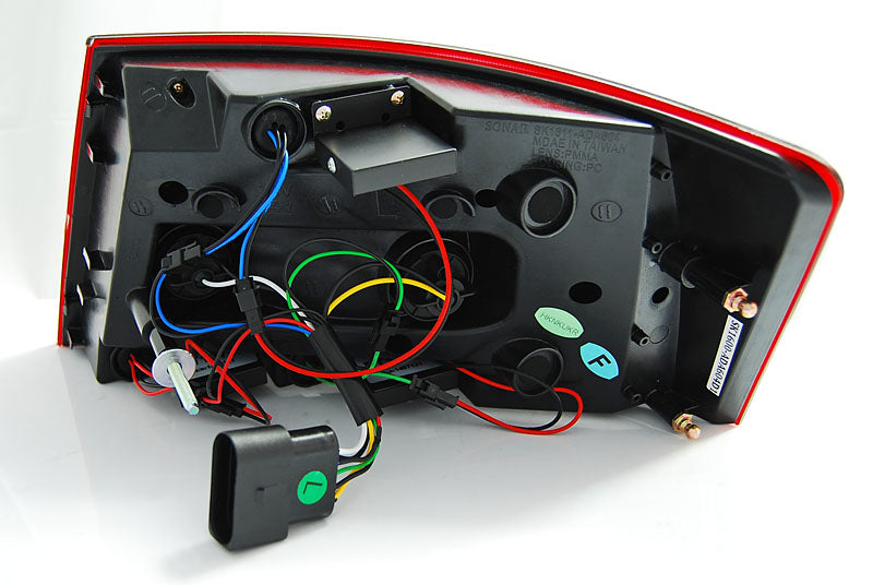 Tuning-Tec LED Lightbar Rückleuchten für Audi A6 4F (C6) 04-08 Limousine rauch (6Pin)