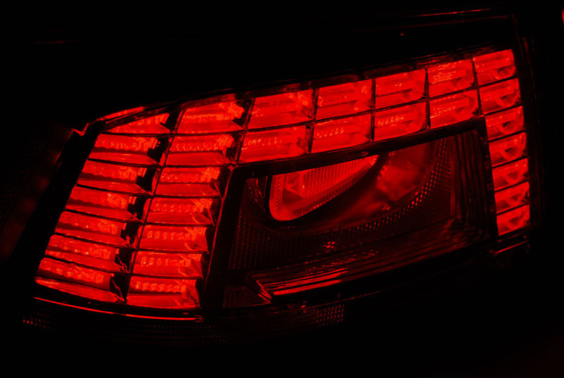 Tuning-Tec LED Rückleuchten für VW Passat 3C B7 Limousine 10-14 schwarz/rauch