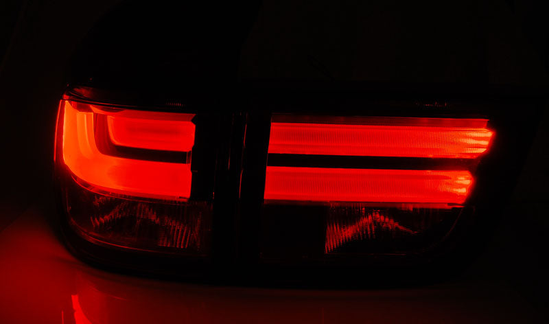 Tuning-Tec LED Lightbar Rückleuchten für BMW X5 E70 07-10 rot/klar LCI Optik