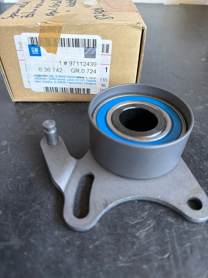 Original GM Opel Corsa A Kadett E Spannrolle Zahnriemen NEU