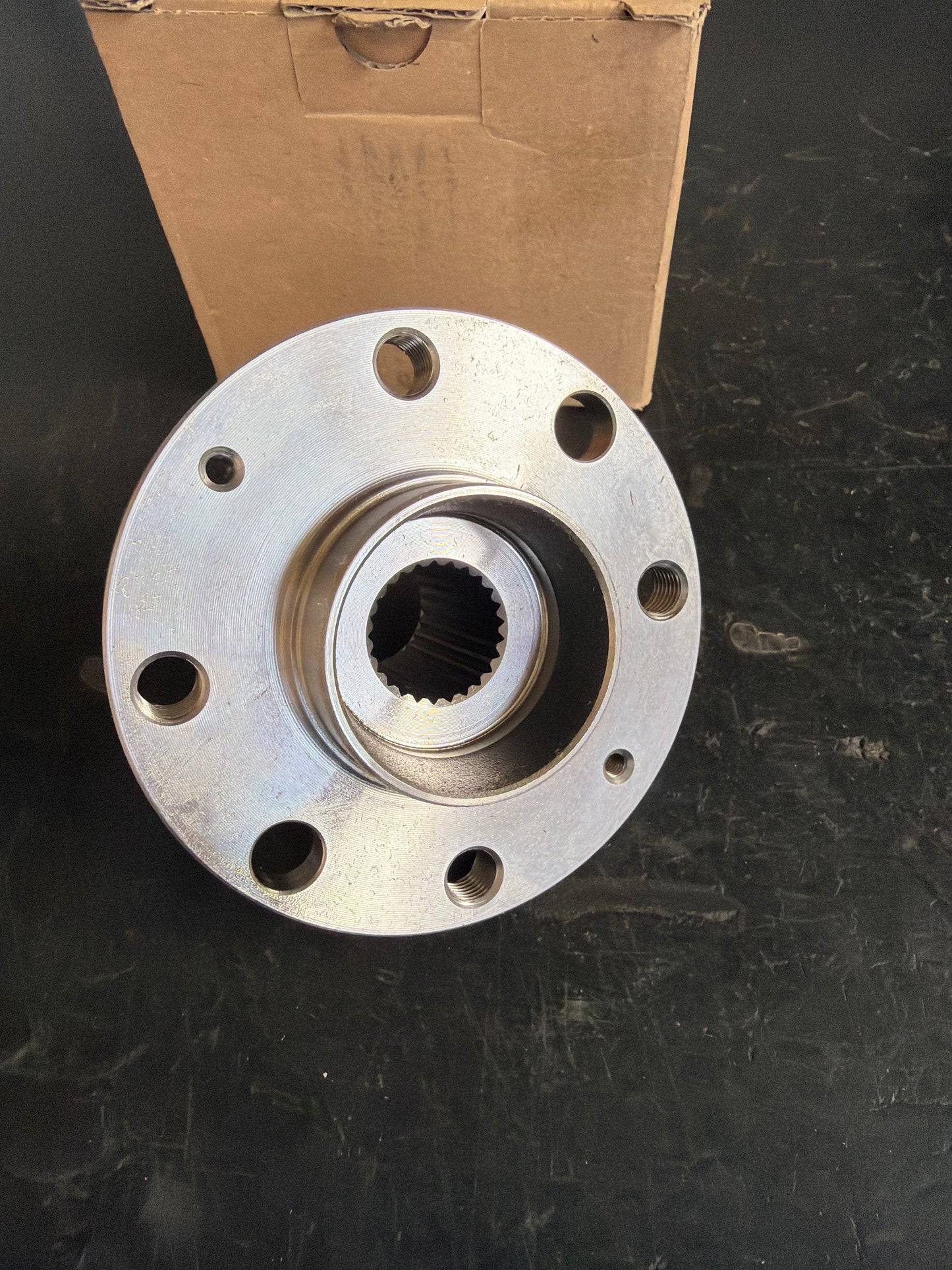 Original GM Opel Corsa D Radnabe vorn NEU