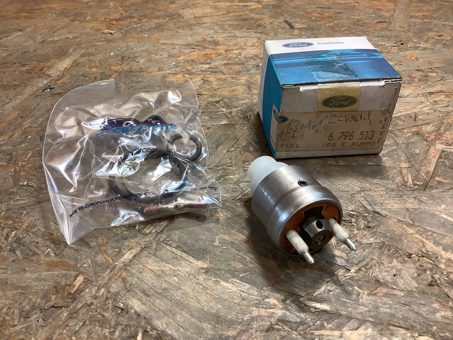 Ford Fiesta Bj. 89-96 (Cx) Kraftstoffeinspritzeinheit Original Ford NEU