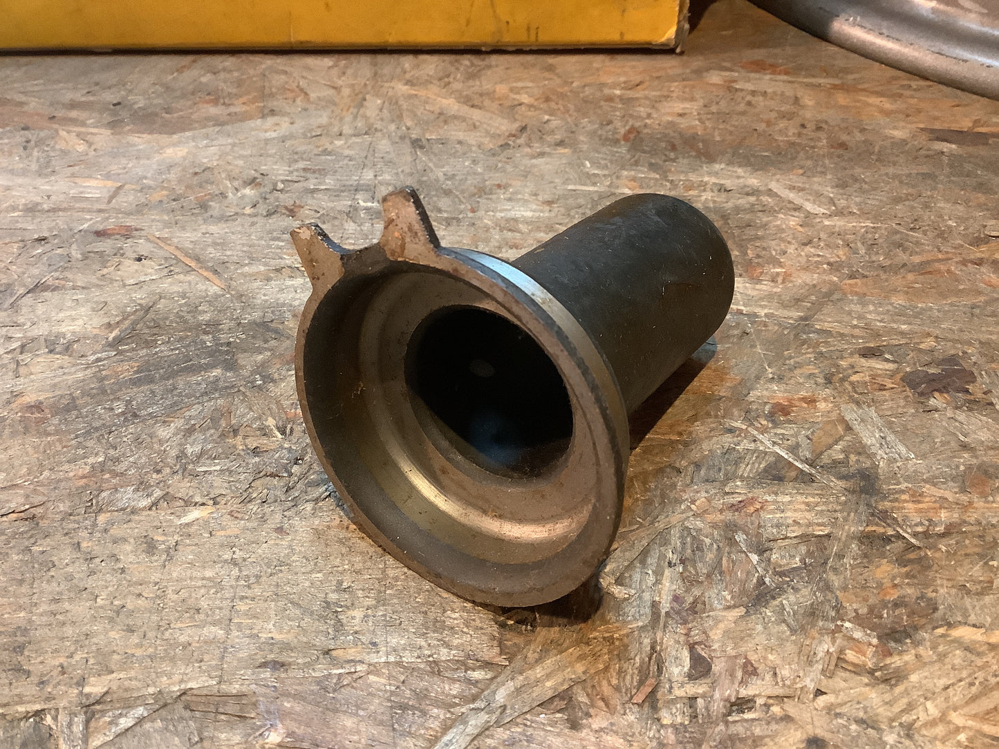 Opel Ascona A/B, Rekord B/C/D/E Ausrücklager, Führungshülse Kupplung Original GM NEU