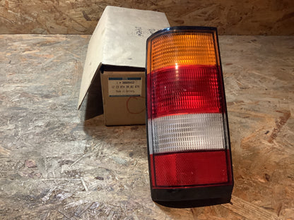 Kadett D Rücklicht links Original GM NEU