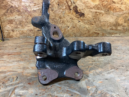 Omega A  - Senator B  Achsschenkel Aufhängung links Original GM NEU