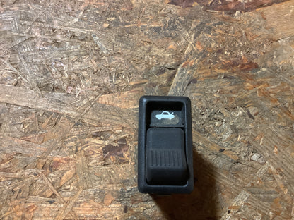 Ford Escort Schalter, Öffnung Heckklappe mit Stecker Original Ford NEU