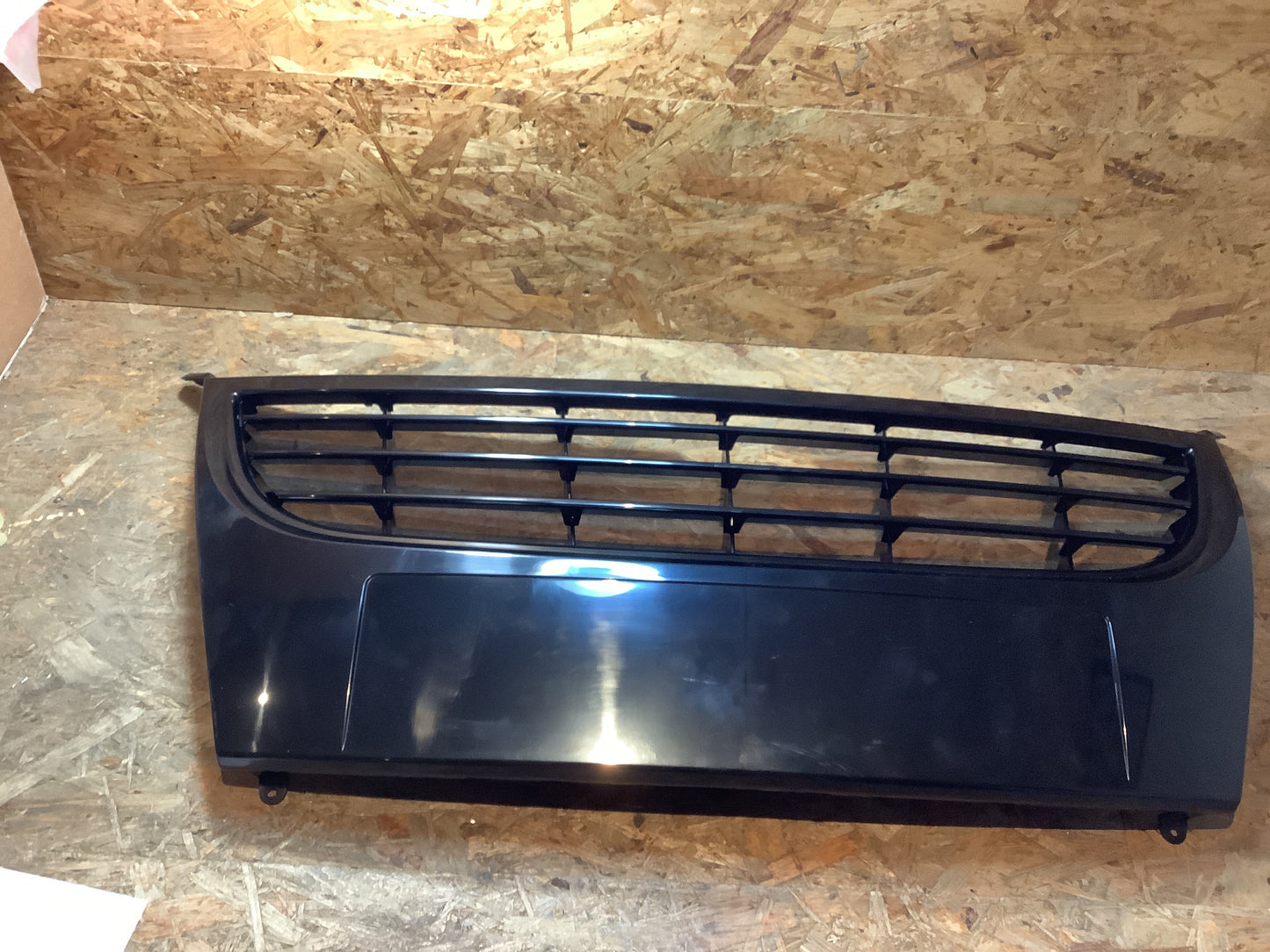 Sport Kühlergrill Badgeless Schwarz für VW TOURAN 1T1 1T2 2006-2010 Modell