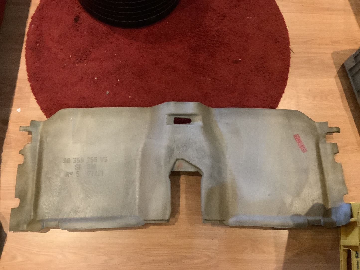 Astra F vordere Bodenisolierung Original GM NEU