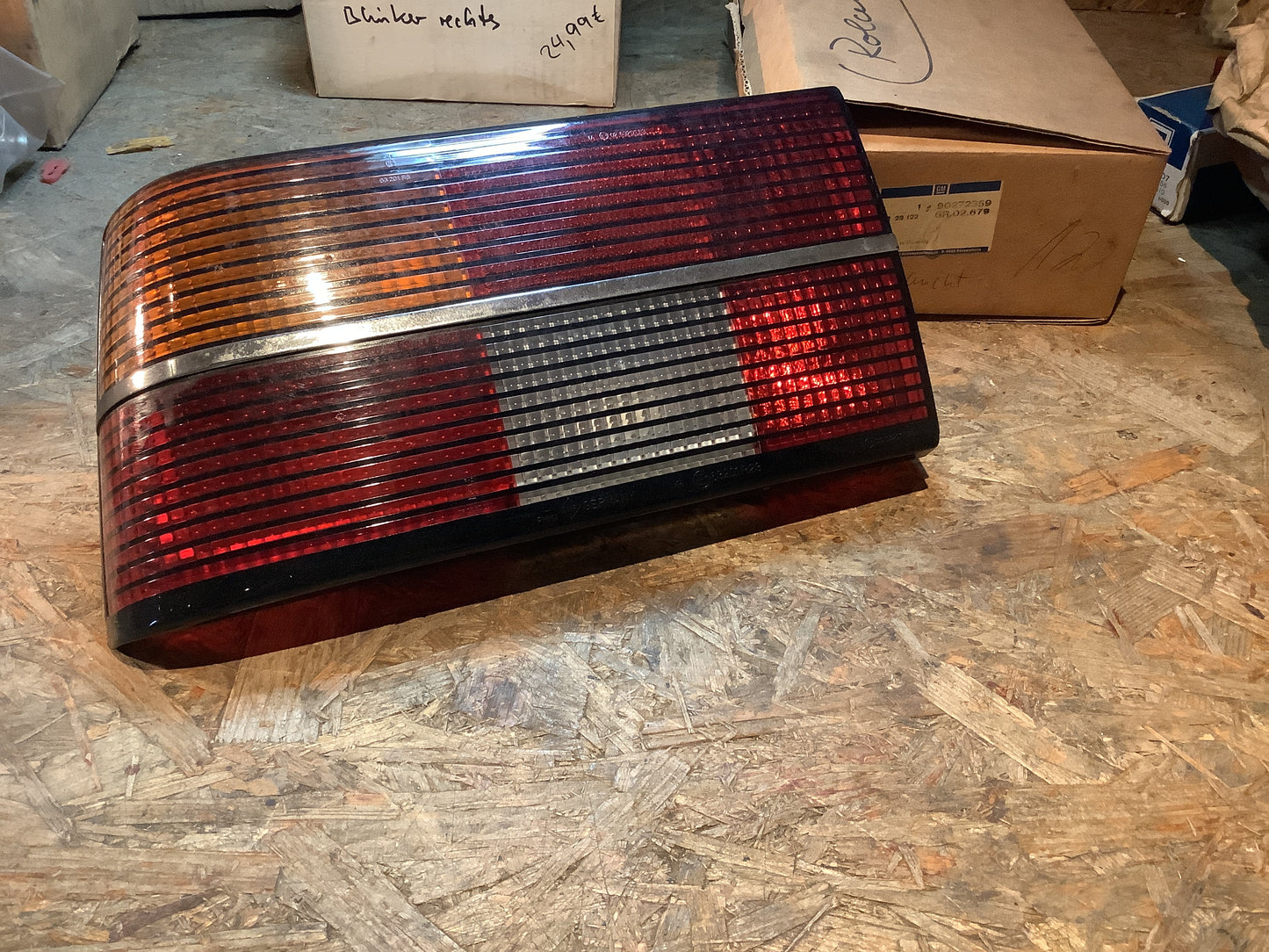 Opel Ascona C Rückleuchte links Original GM Gebraucht